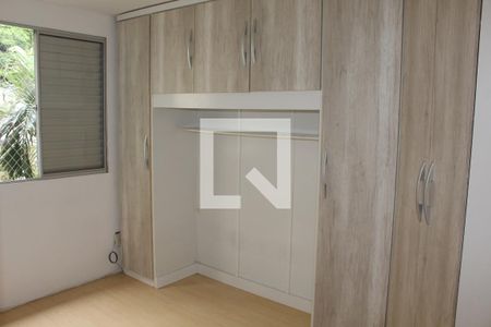 Quarto 1 de apartamento para alugar com 2 quartos, 50m² em Jardim Santa Izabel, Cotia