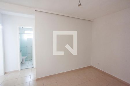 Sala de apartamento para alugar com 2 quartos, 49m² em Martins, Uberlândia