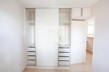 Quarto 1 de apartamento para alugar com 2 quartos, 49m² em Martins, Uberlândia