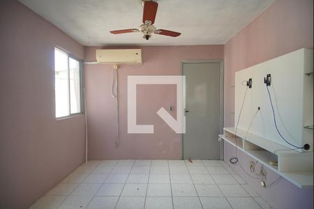 Sala de apartamento para alugar com 2 quartos, 42m² em Canudos, Novo Hamburgo