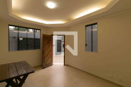 Sala de casa para alugar com 3 quartos, 180m² em Santa Amelia, Belo Horizonte