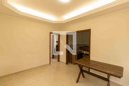 Sala de casa para alugar com 3 quartos, 180m² em Santa Amelia, Belo Horizonte