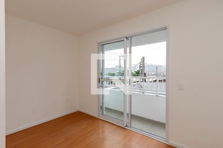 Sala/ Cozinha de kitnet/studio para alugar com 1 quarto, 18m² em Vila das Belezas, São Paulo