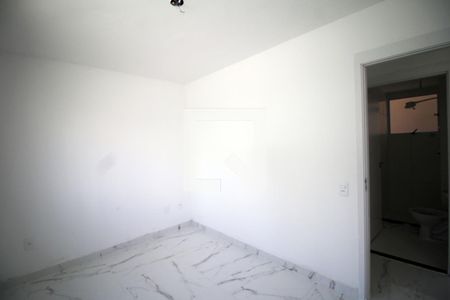 Quarto 2 de apartamento para alugar com 2 quartos, 36m² em Brás de Pina, Rio de Janeiro