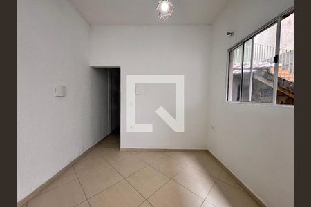 Sala de casa para alugar com 2 quartos, 105m² em Vila Alto de Santo Andre, Santo André