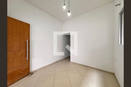 Sala de casa para alugar com 2 quartos, 105m² em Vila Alto de Santo Andre, Santo André