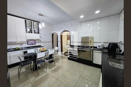 Cozinha de casa à venda com 3 quartos, 270m² em Jardim Rosa de Franca, Guarulhos