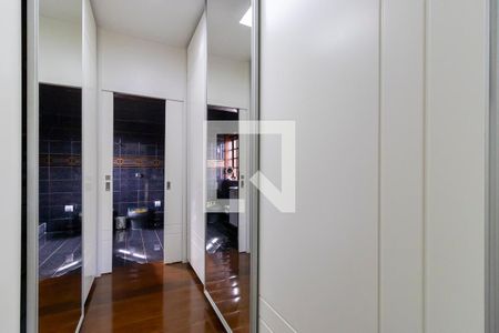 Quarto 1 - Suíte de casa de condomínio à venda com 3 quartos, 440m² em Jardim Botânico (sousas), Campinas