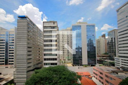 Vista Sala de apartamento à venda com 2 quartos, 90m² em Funcionários, Belo Horizonte