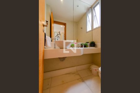 Lavabo de apartamento à venda com 4 quartos, 165m² em Serra, Belo Horizonte