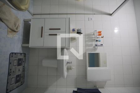 Banheiro de apartamento para alugar com 1 quarto, 50m² em Embaré, Santos