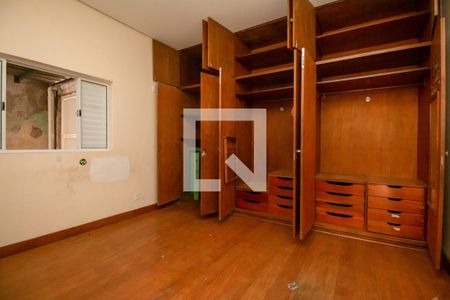 Quarto 1 de casa à venda com 4 quartos, 220m² em Vila Congonhas, São Paulo