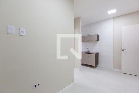 Sala de casa para alugar com 1 quarto, 40m² em Itaquera, São Paulo