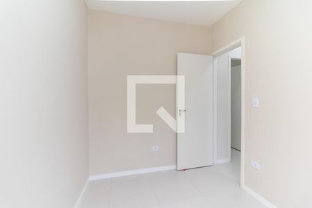 Quarto 1  de casa para alugar com 2 quartos, 48m² em Itaquera, São Paulo