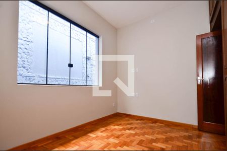 Quarto1 de casa à venda com 3 quartos, 282m² em São Lucas, Belo Horizonte