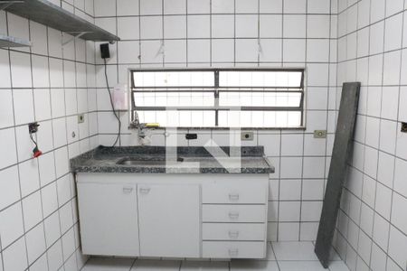 Cozinha 1 de casa à venda com 3 quartos, 405m² em Vila Ipojuca, São Paulo