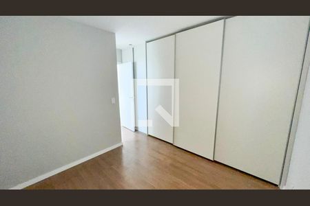 Quarto de apartamento para alugar com 2 quartos, 64m² em Ipiranga, Belo Horizonte