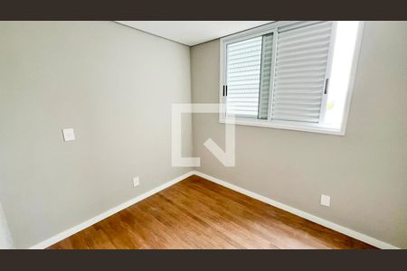 Quarto 1 de apartamento para alugar com 3 quartos, 126m² em Ipiranga, Belo Horizonte