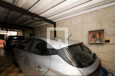 Casa à venda com 191m², 4 quartos e 3 vagas Casa à venda com 191m², 4 quartos e 3 vagasGaragem