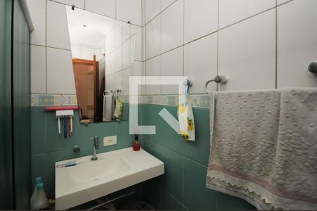 Casa à venda com 191m², 4 quartos e 3 vagas Casa à venda com 191m², 4 quartos e 3 vagasBanheiro Social