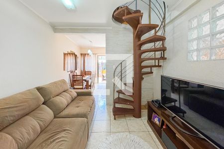 Sala de casa à venda com 2 quartos, 70m² em Cambuci, São Paulo