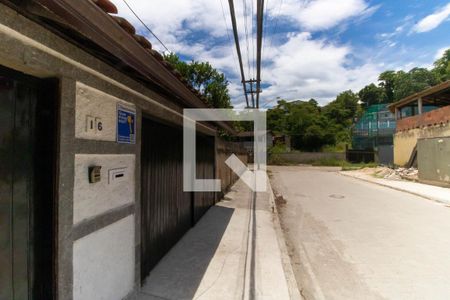 Casa à venda com 300m², 7 quartos e 2 vagas Casa à venda com 300m², 7 quartos e 2 vagasPlaquinha