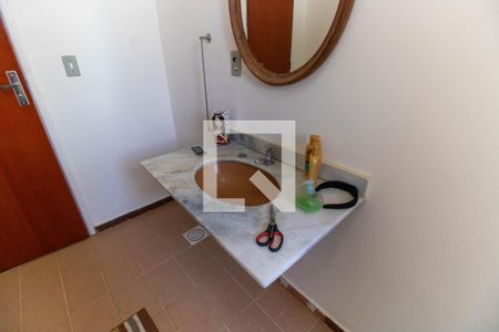 Casa à venda com 300m², 7 quartos e 2 vagas Casa à venda com 300m², 7 quartos e 2 vagasBanheiro Social 1