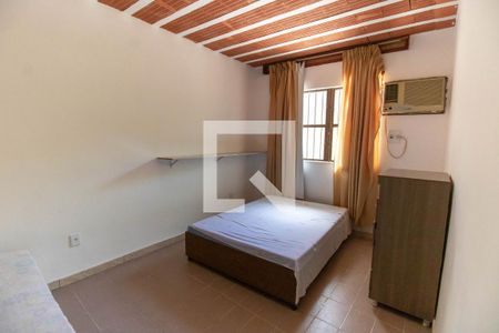 Casa à venda com 300m², 7 quartos e 2 vagas Casa à venda com 300m², 7 quartos e 2 vagasAnexo Quarto 1