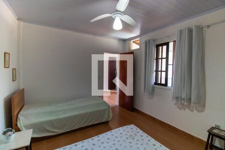 Casa à venda com 300m², 7 quartos e 2 vagas Casa à venda com 300m², 7 quartos e 2 vagasQuarto 2