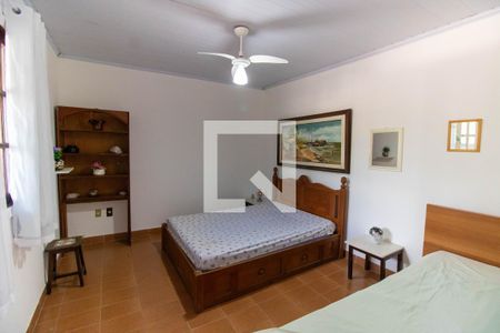 Casa à venda com 300m², 7 quartos e 2 vagas Casa à venda com 300m², 7 quartos e 2 vagasQuarto 2