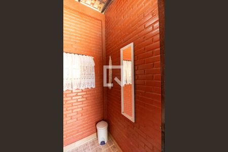 Casa à venda com 300m², 7 quartos e 2 vagas Casa à venda com 300m², 7 quartos e 2 vagasBanheiro Externo