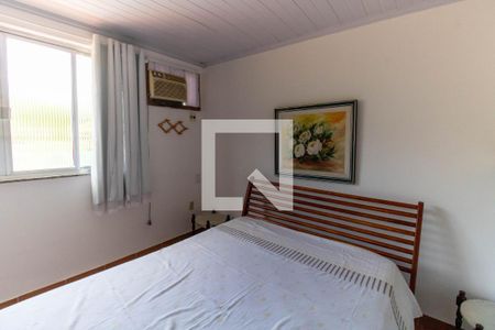 Casa à venda com 300m², 7 quartos e 2 vagas Casa à venda com 300m², 7 quartos e 2 vagasQuarto 3