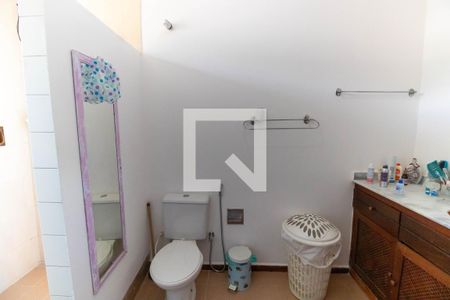 Casa à venda com 300m², 7 quartos e 2 vagas Casa à venda com 300m², 7 quartos e 2 vagasBanheiro da Suíte