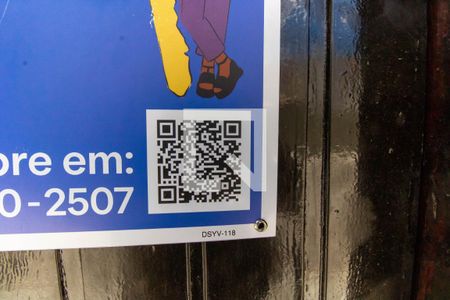 Casa à venda com 300m², 7 quartos e 2 vagas Casa à venda com 300m², 7 quartos e 2 vagasPlaquinha