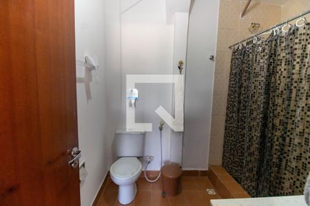 Casa à venda com 300m², 7 quartos e 2 vagas Casa à venda com 300m², 7 quartos e 2 vagasBanheiro Social 2