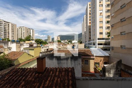 Sala Vista de apartamento para alugar com 2 quartos, 63m² em Grajaú, Rio de Janeiro