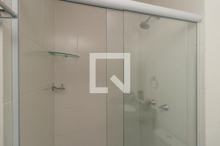 Banheiro de kitnet/studio para alugar com 1 quarto, 26m² em Campos Elíseos, São Paulo