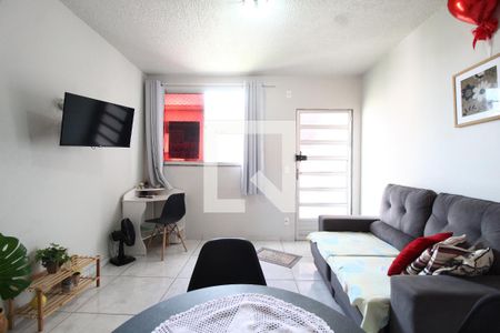 Sala de apartamento para alugar com 2 quartos, 42m² em Mansour, Uberlândia