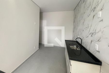 Cozinha de casa para alugar com 1 quarto, 58m² em Jardim Vinte E Cinco de Agosto, Duque de Caxias