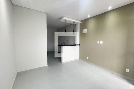 Sala de casa para alugar com 1 quarto, 58m² em Jardim Vinte E Cinco de Agosto, Duque de Caxias