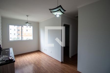 Sala de apartamento para alugar com 2 quartos, 45m² em Vila Carmosina, São Paulo