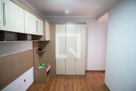 Quarto 1 de apartamento para alugar com 2 quartos, 45m² em Vila Carmosina, São Paulo