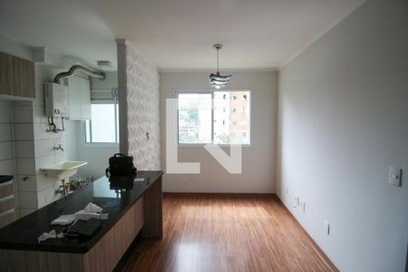 Sala de apartamento para alugar com 2 quartos, 45m² em Vila Carmosina, São Paulo