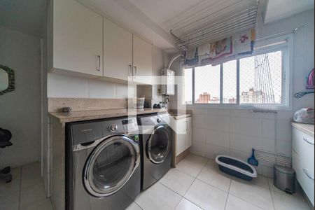 Apartamento à venda com 180m², 3 quartos e 3 vagas Apartamento à venda com 180m², 3 quartos e 3 vagasÁrea de Serviço