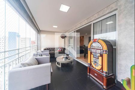 Apartamento à venda com 180m², 3 quartos e 3 vagas Apartamento à venda com 180m², 3 quartos e 3 vagasVaranda Gourmet