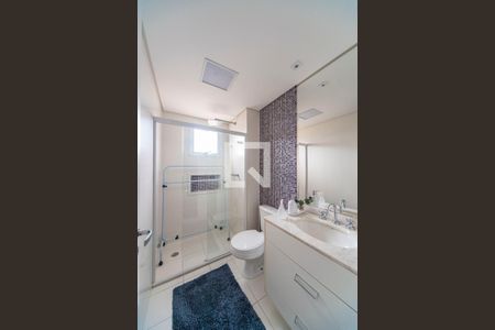 Apartamento à venda com 180m², 3 quartos e 3 vagas Apartamento à venda com 180m², 3 quartos e 3 vagasBanheiro Social