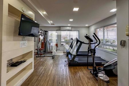 Apartamento à venda com 180m², 3 quartos e 3 vagas Apartamento à venda com 180m², 3 quartos e 3 vagasÁrea comum - Academia