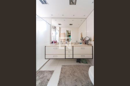 Apartamento à venda com 180m², 3 quartos e 3 vagas Apartamento à venda com 180m², 3 quartos e 3 vagasBanheiro do Quarto 3