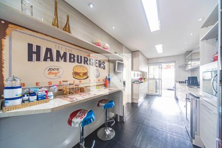 Apartamento à venda com 180m², 3 quartos e 3 vagas Apartamento à venda com 180m², 3 quartos e 3 vagasCozinha