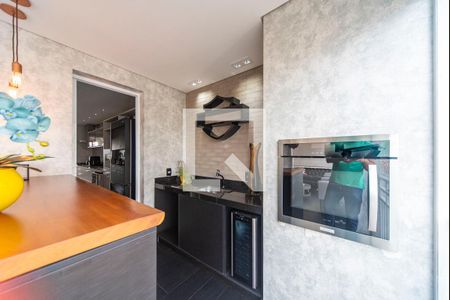 Apartamento à venda com 180m², 3 quartos e 3 vagas Apartamento à venda com 180m², 3 quartos e 3 vagasVaranda Gourmet